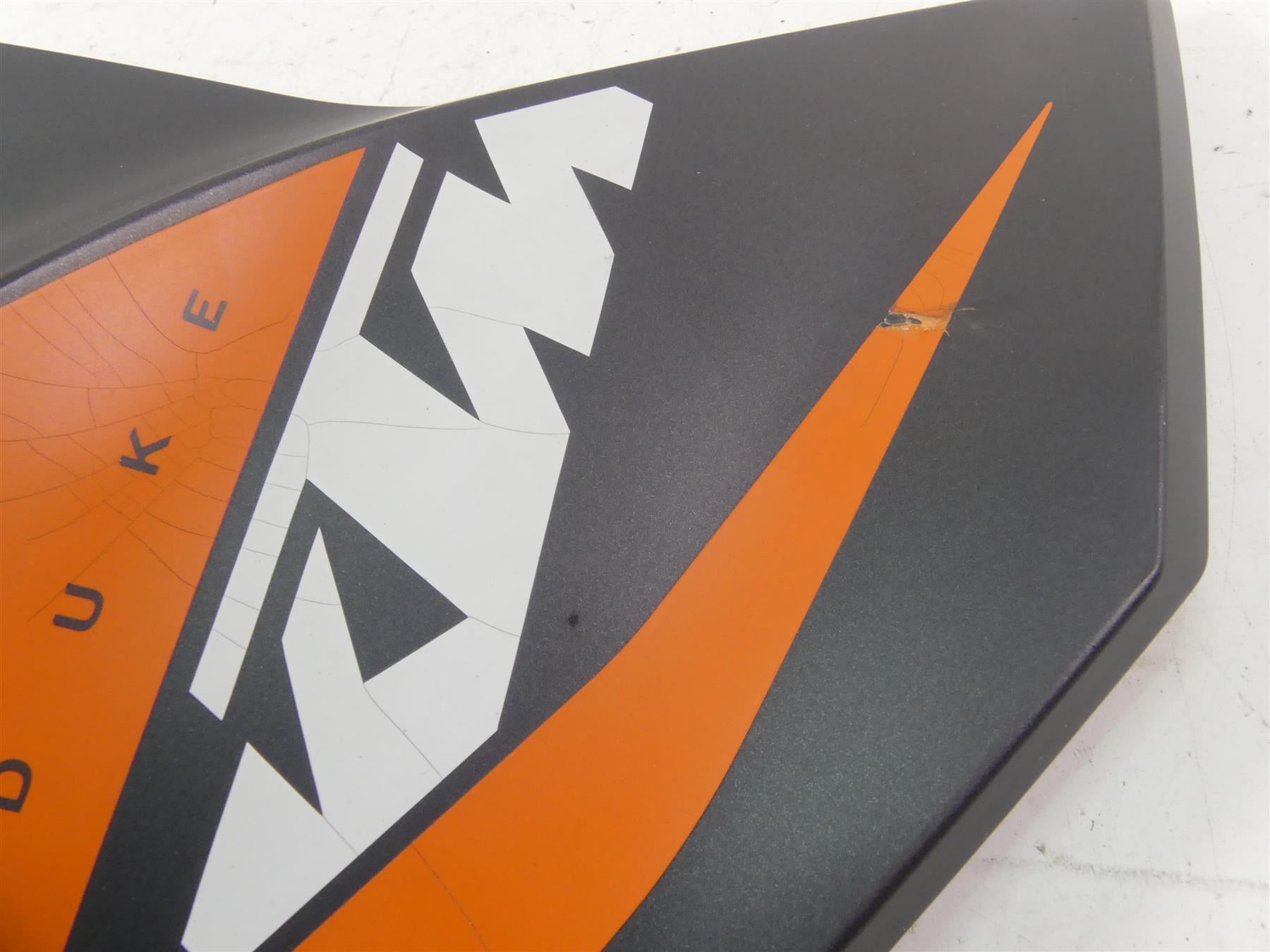 2015 KTM 1290R Super Duke Fuel Tank Side Cover Fairing Cowl Panels 61308050000C {{ shop.shopifyCountryName }} - Mototech271