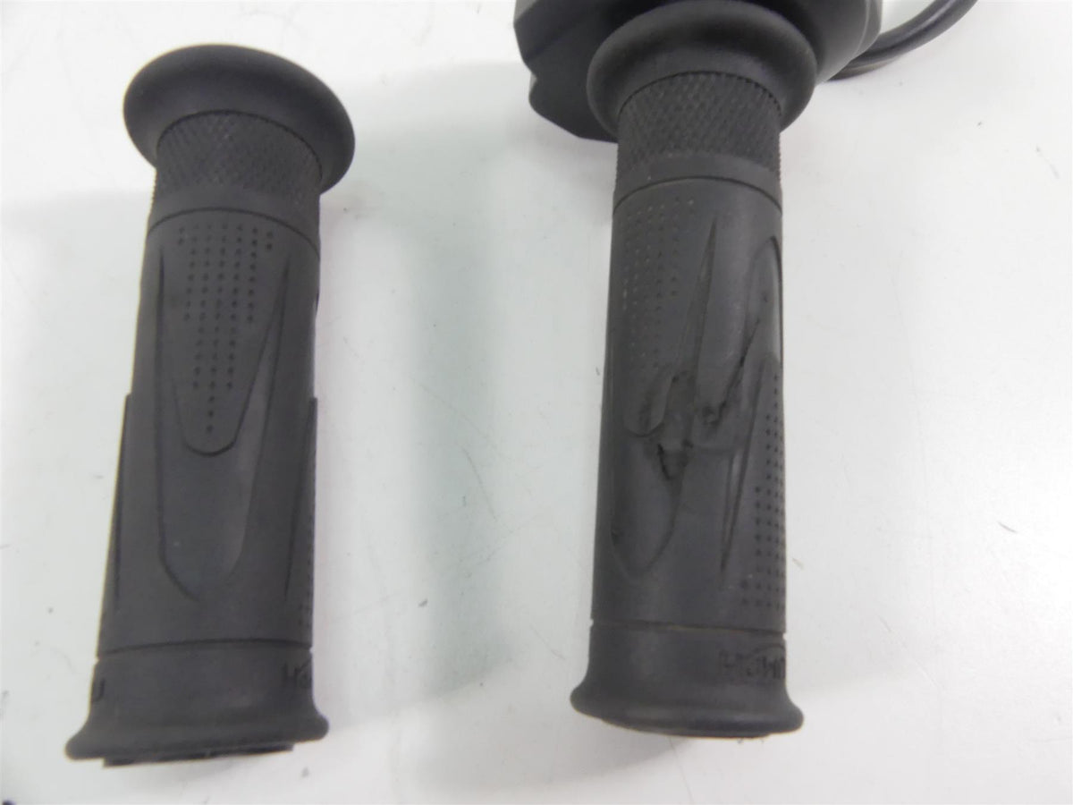 2020 Triumph Speed Triple RS 1050 Ride Fly By Wire Throttle Hand Grip T2042226 {{ shop.shopifyCountryName }} - Mototech271