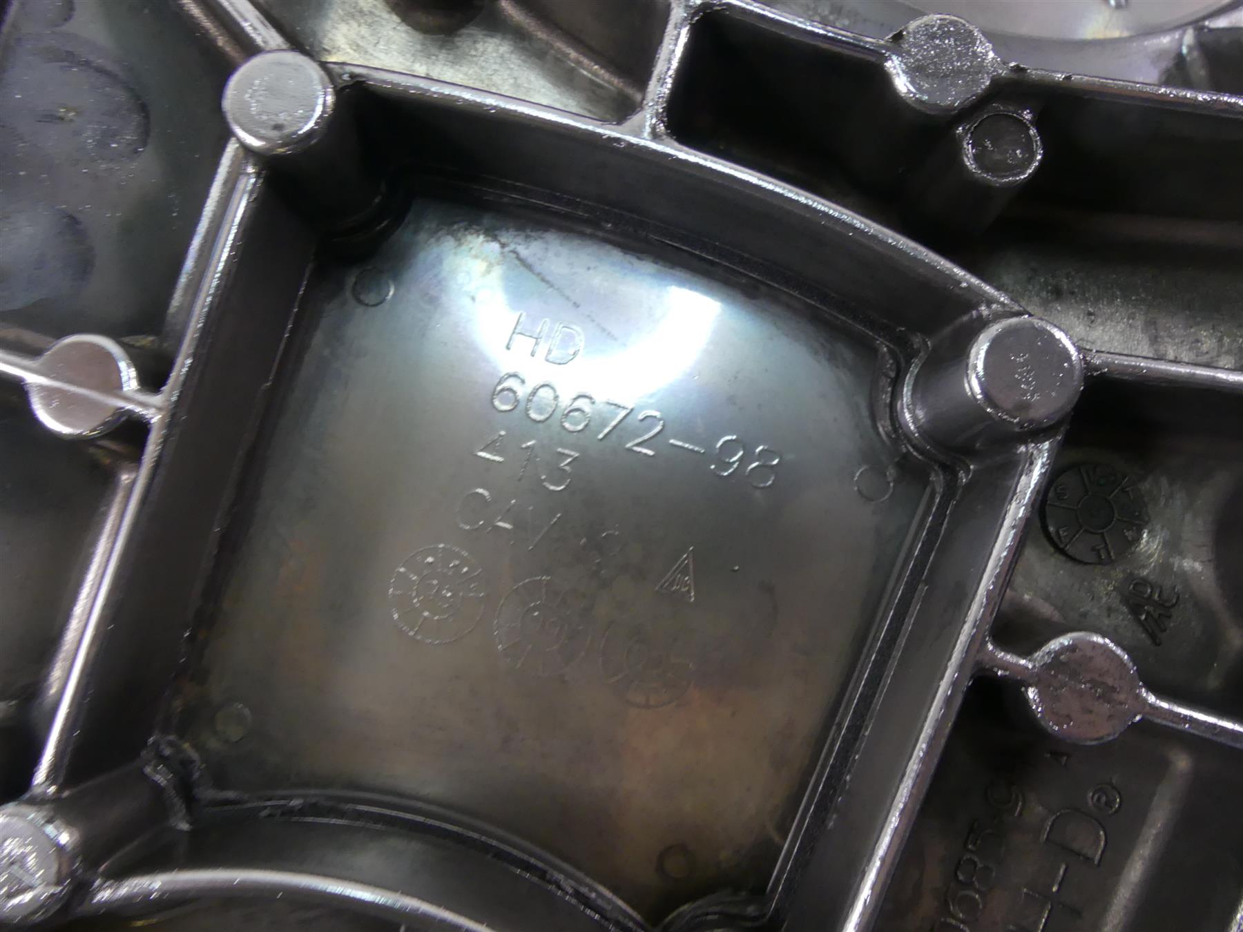1998 Harley Touring FLHTC Electra Glide Outer Primary Drive Cover 60685-94 {{ shop.shopifyCountryName }} - Mototech271