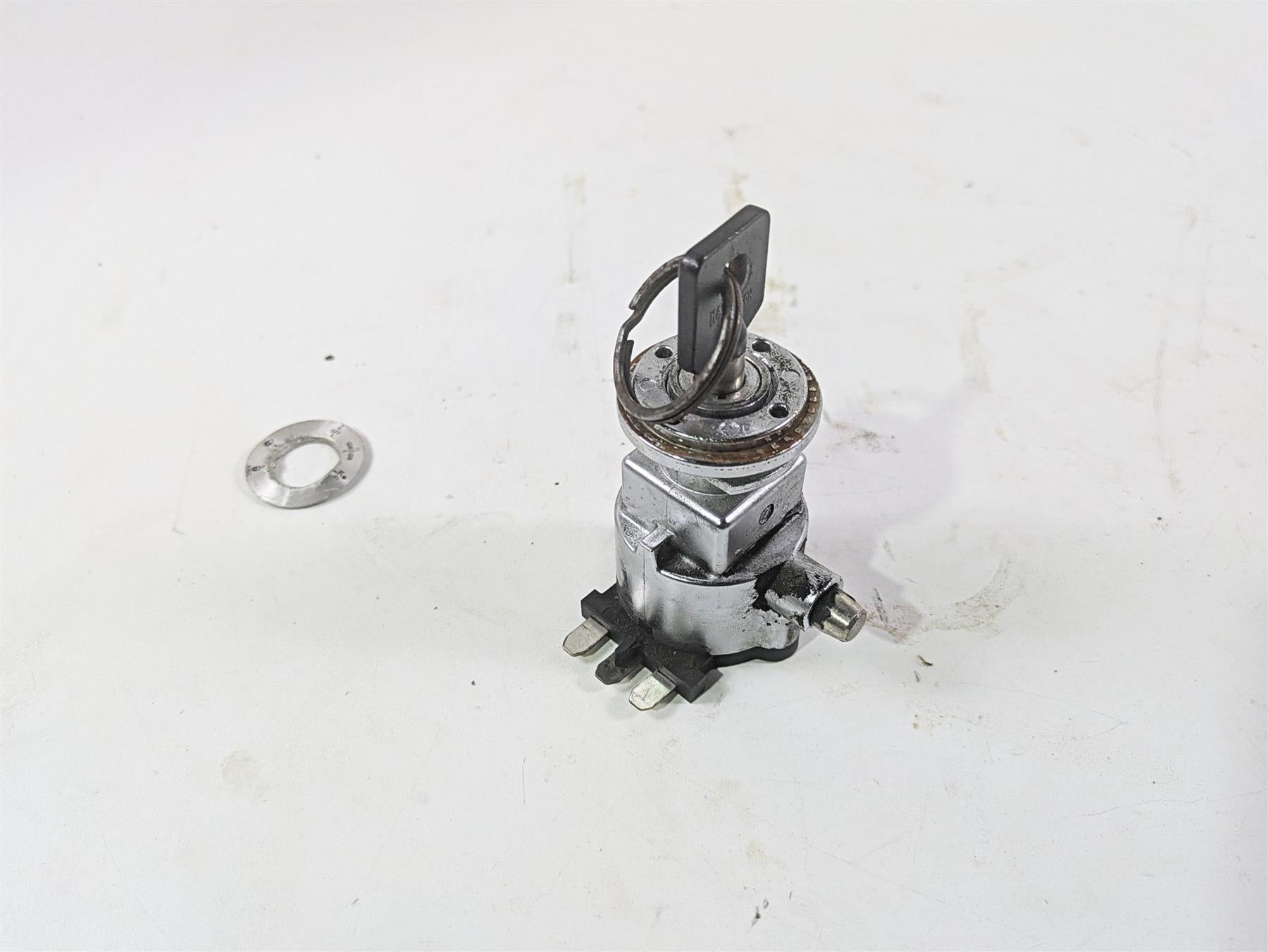 2008 Harley FXDL Dyna Low Rider 105TH Ignition Switch Fork Lock Key 71559-06B {{ shop.shopifyCountryName }} - Mototech271
