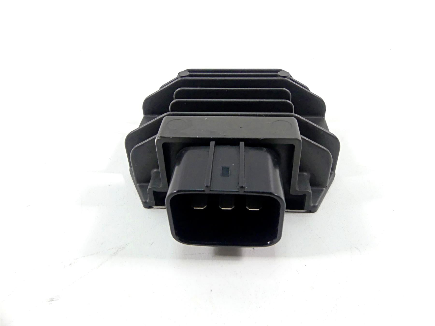 2016 KTM 1290 Super Duke R Rectifier Voltage Regulator 60311034000 FH022AA {{ shop.shopifyCountryName }} - Mototech271