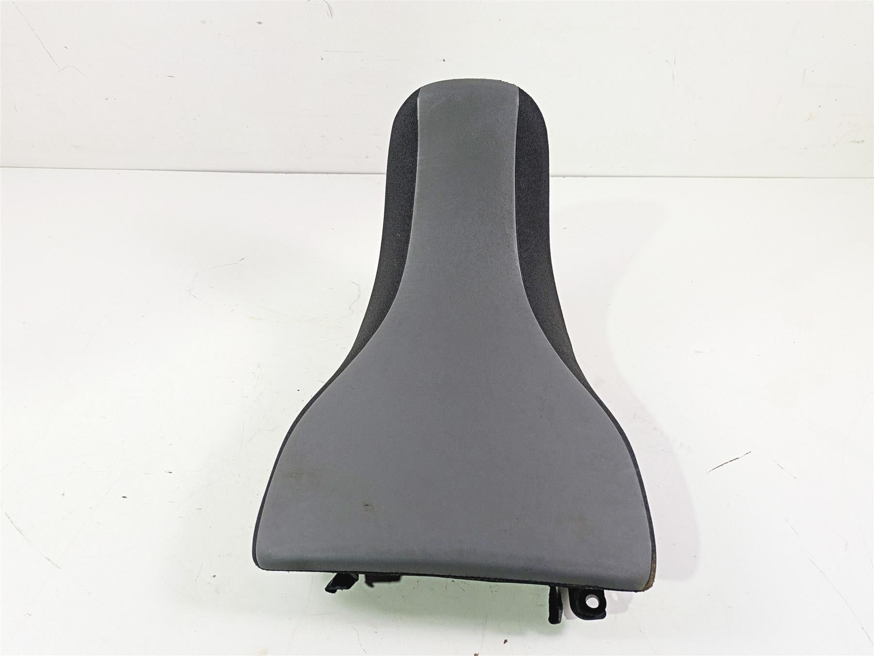 2020 Suzuki V-Strom 1050 XT Front Rider Seat Saddle - Read 45100-06L10 {{ shop.shopifyCountryName }} - Mototech271