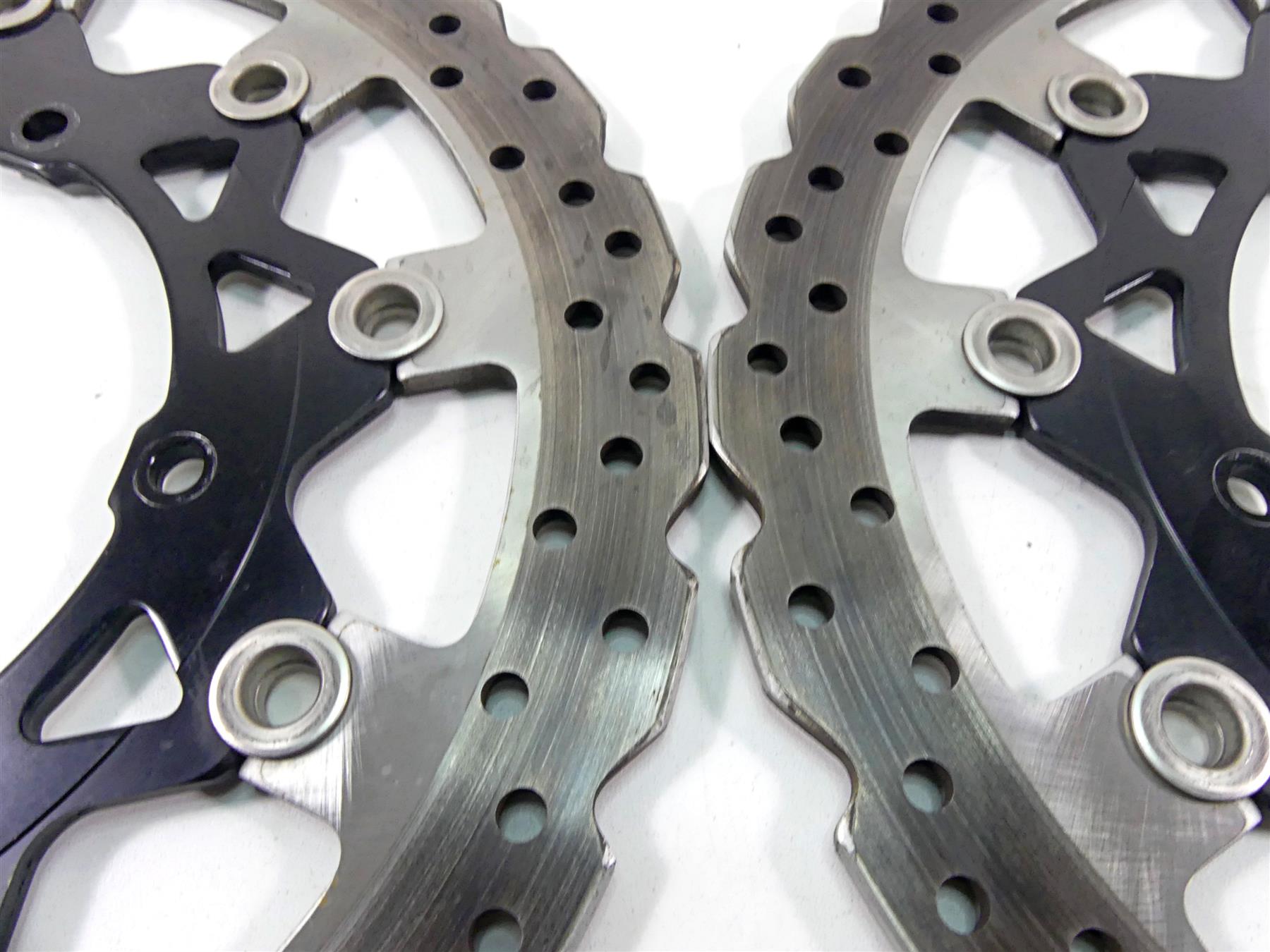 2012 Yamaha VMX17 VMAX 1700 Front Brake Disc Rotor Set 2S3-2581T-00 2S3-2581U-00 {{ shop.shopifyCountryName }} - Mototech271