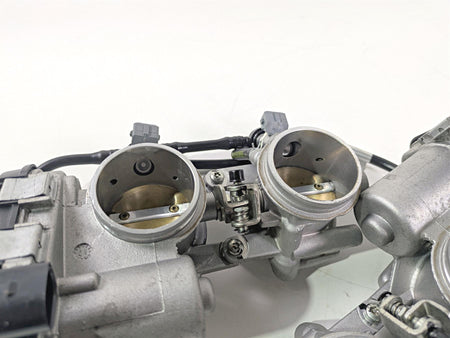 2017 Aprilia RSV 1100 Tuono V4 Factory Front Rear Throttle Bodies 857303 857304 {{ shop.shopifyCountryName }} - Mototech271