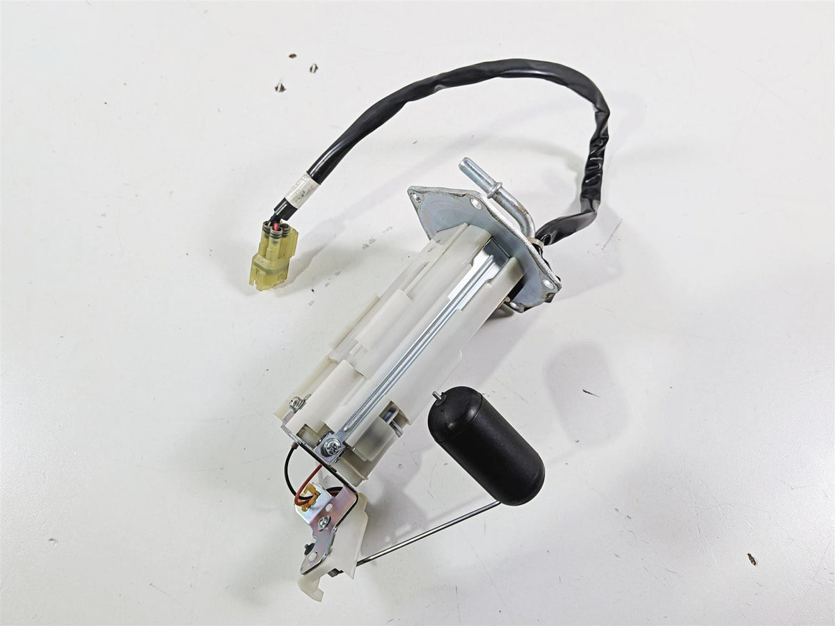 2022 Kawasaki ZX10R ZX1000 Ninja Fuel Gas Petrol Pump 49040-0798 {{ shop.shopifyCountryName }} - Mototech271
