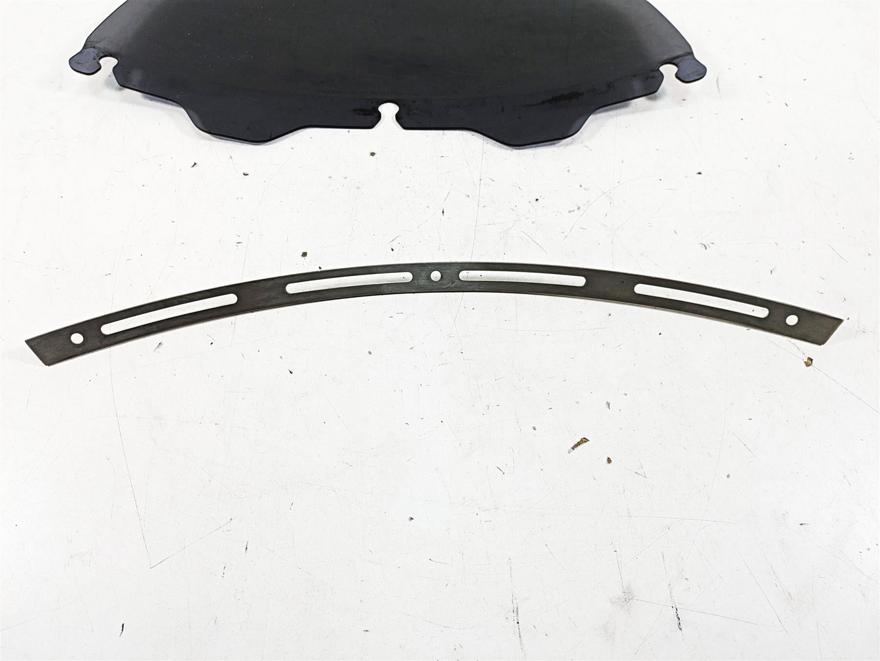 2008 Harley FLHTCU Electra Glide Windshield Wind Shield Screen 58409-06 {{ shop.shopifyCountryName }} - Mototech271