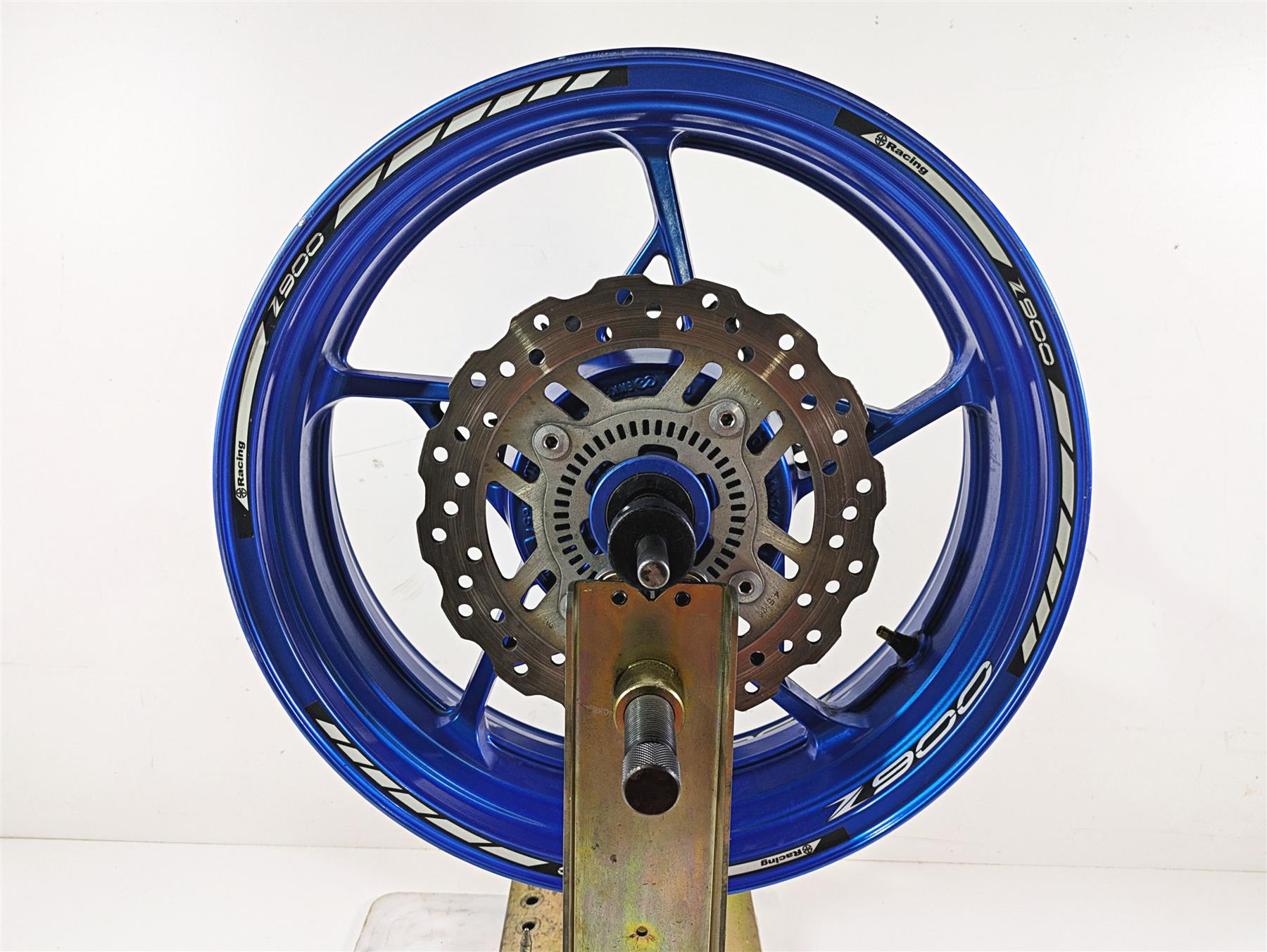 2020 Kawasaki Z900 ZR900 Nice Straight 17x5.5 Rear Wheel Rim Blue 41073-0713-60J {{ shop.shopifyCountryName }} - Mototech271