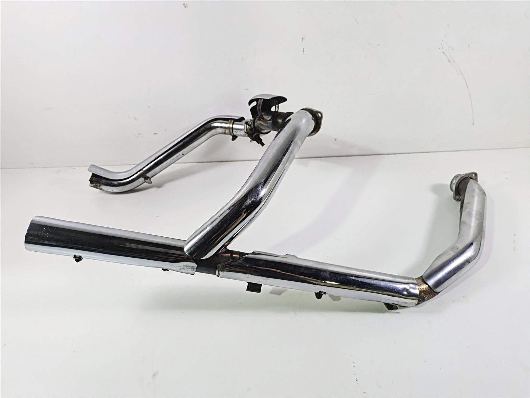2005 Harley Touring FLHRI Road King Exhaust Pipe Headers CRACK 65621-99 65626-98