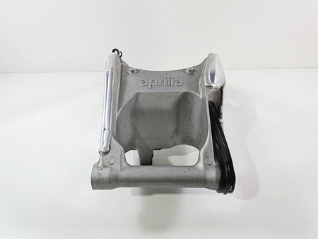 2016 Aprilia RSV 1100 Tuono V4 Factory Rear Swingarm Swing Arm & Axle 2B001289 {{ shop.shopifyCountryName }} - Mototech271