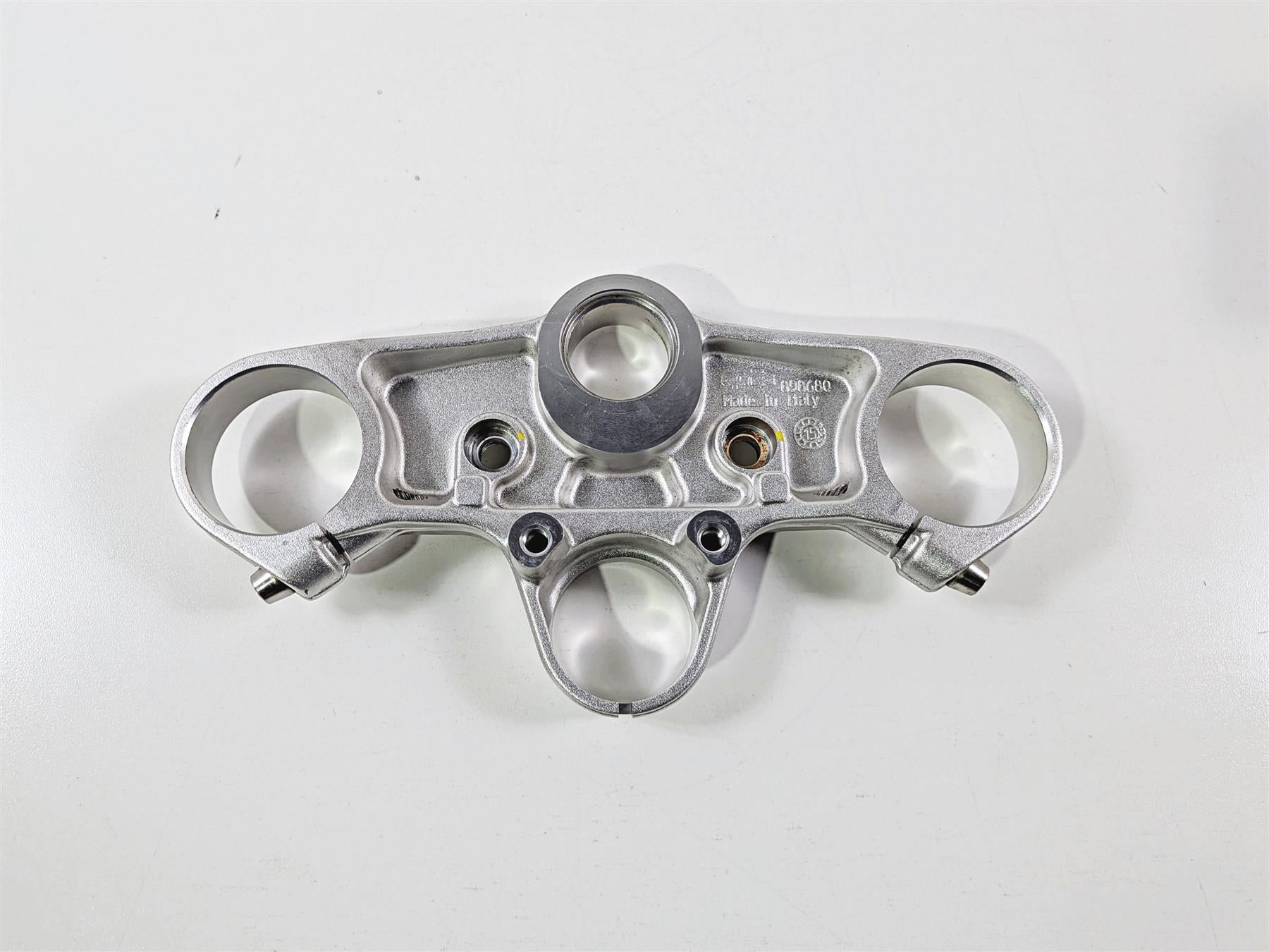 2016 Aprilia RSV 1100 Tuono V4 Factory Upper Triple Tree Steering Clamp 2B001610 {{ shop.shopifyCountryName }} - Mototech271