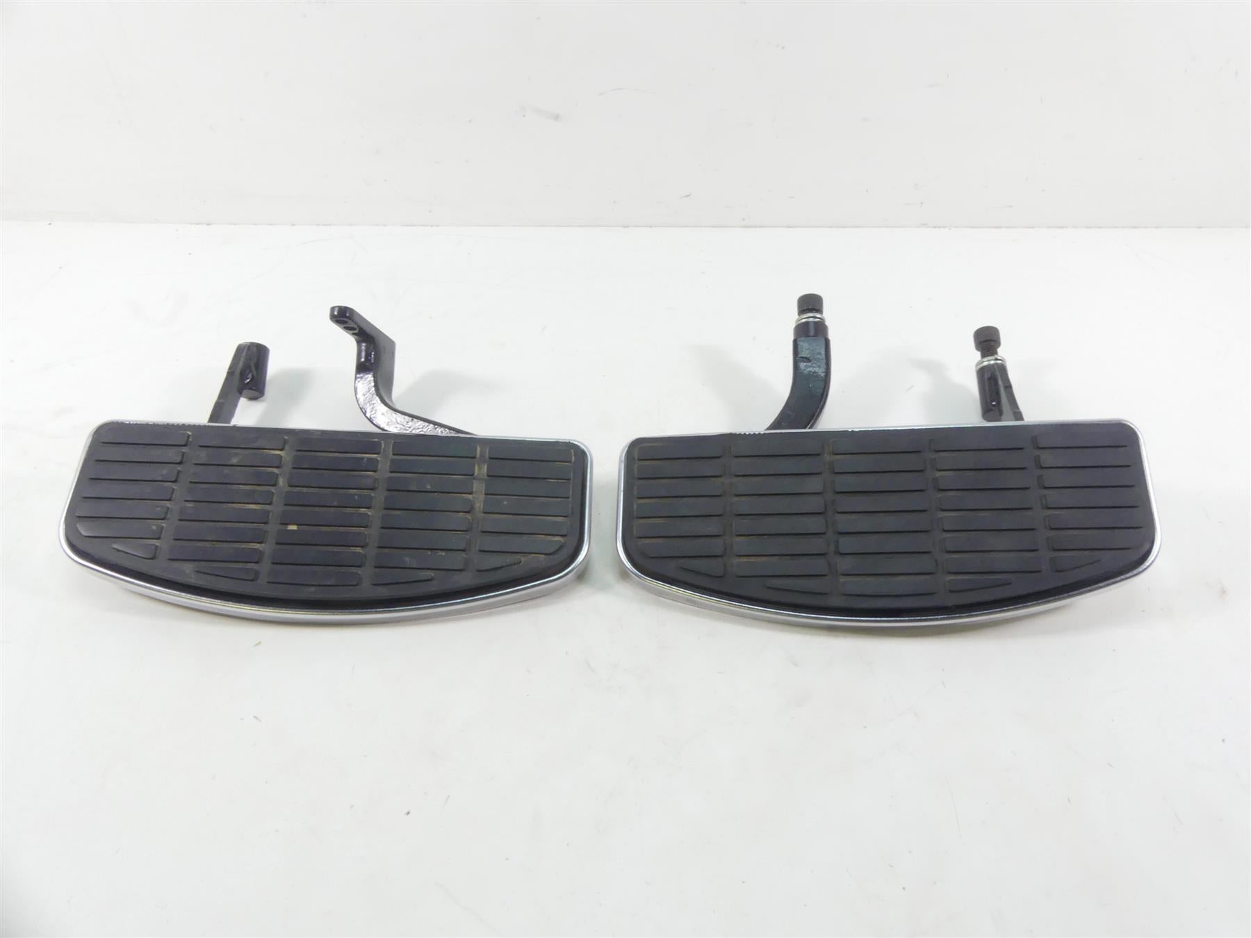 2001 Harley Touring FLHRCI Road King Front Rider Driver Floor Board Set 50622-83 {{ shop.shopifyCountryName }} - Mototech271