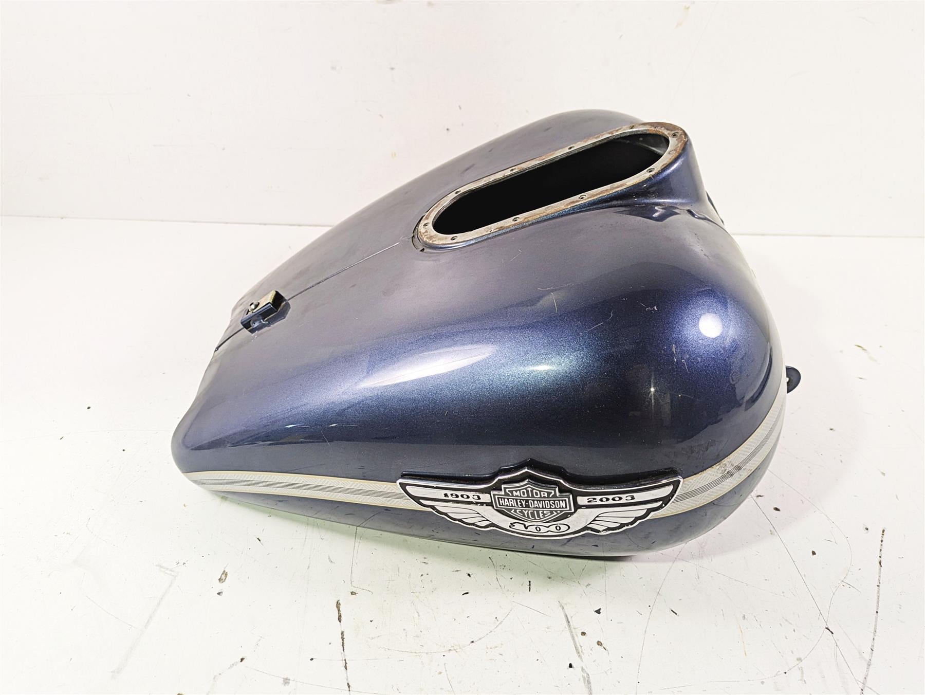 2003 Harley Touring FLHTCUI E-Glide 100th Fuel Tank Gunmetal Pearl Read 61356-03 {{ shop.shopifyCountryName }} - Mototech271