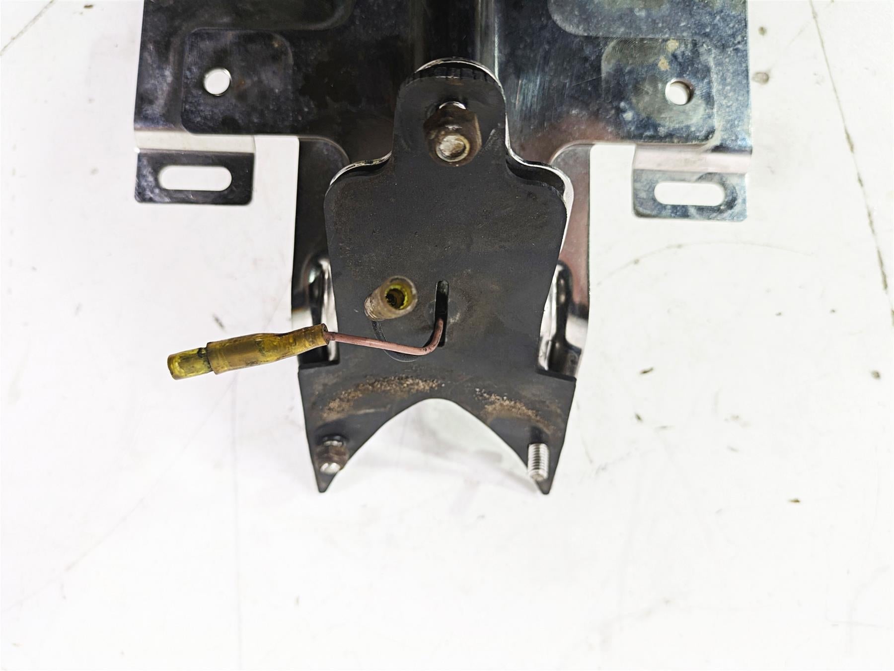 2004 Victory Kingpin Rear License Plate Holder Bracket 5247445 {{ shop.shopifyCountryName }} - Mototech271