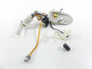 2015 Harley FLD Dyna Switchback Fuel Gas Petrol Pump - Tested 75218-04D 75323-12