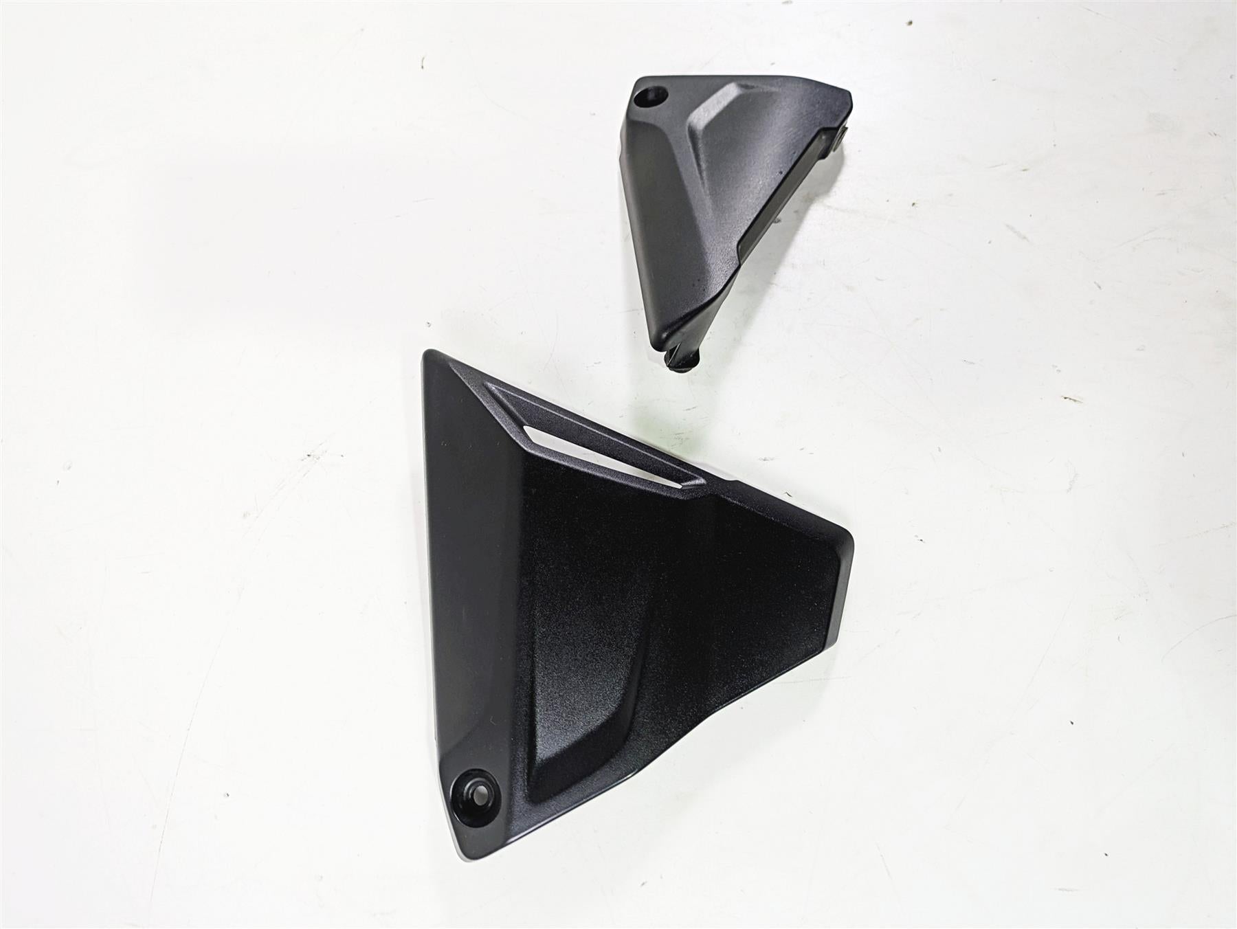 2015 BMW R1200 GS Adv K51 Battery Side Cover Fairing Set 46638523155 46638523156 {{ shop.shopifyCountryName }} - Mototech271
