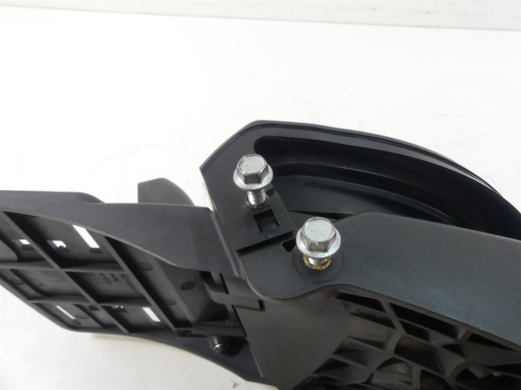 2014 Harley Dyna FXDF Fat Bob Rear Taillight & Plate Holder 67900173 {{ shop.shopifyCountryName }} - Mototech271