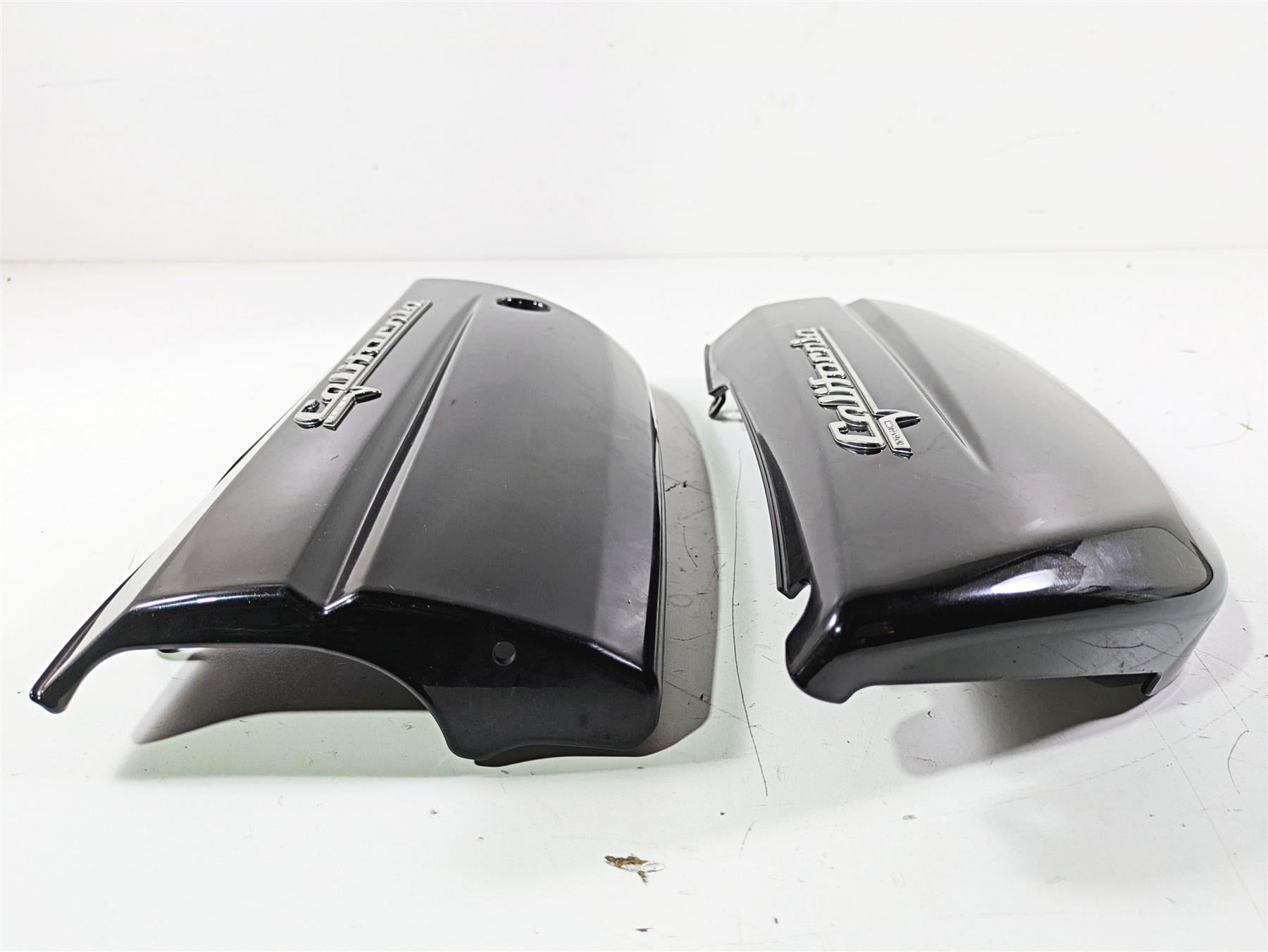 2014 Moto Guzzi California 1400 Touring Side Cover Fairing Set - Read B064019 {{ shop.shopifyCountryName }} - Mototech271