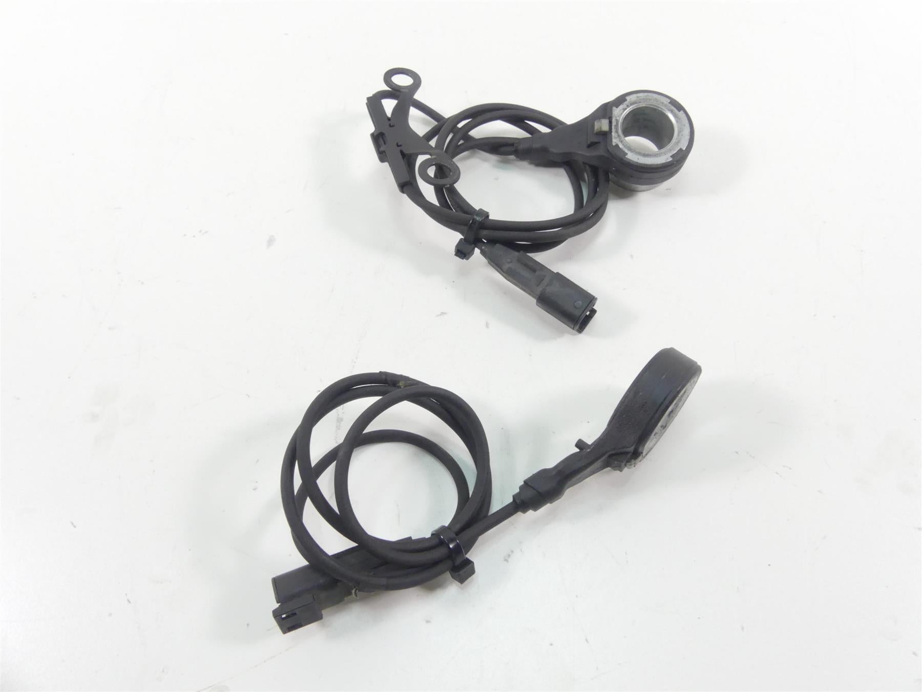 2014 Harley FXDF Dyna Fat Bob Front Rear Abs Brake Wheel Speed Sensors 40682-12 {{ shop.shopifyCountryName }} - Mototech271