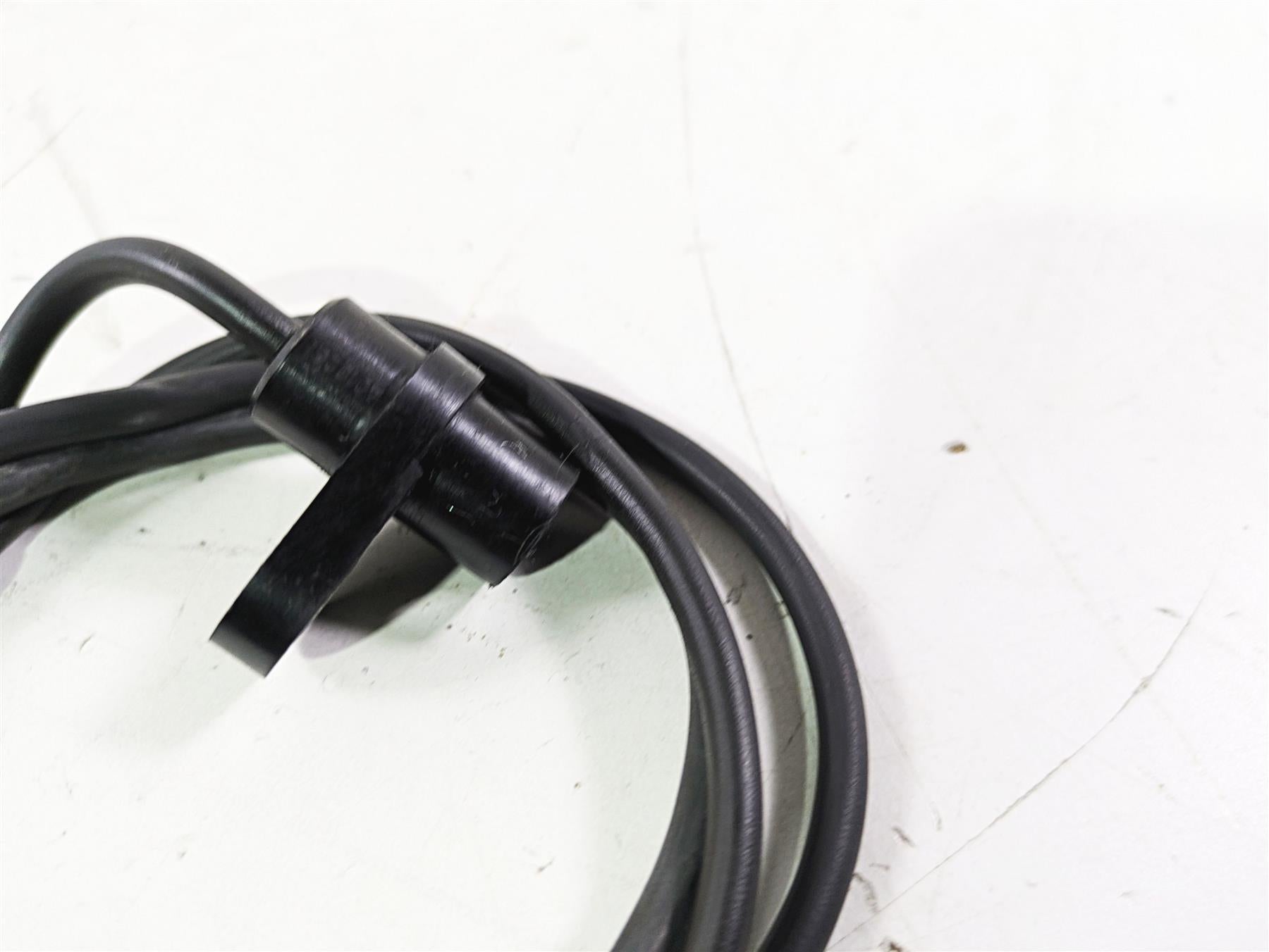 2012 Victory Cross Country Front Abs Wheel Speed Brake Sensor 4013251 {{ shop.shopifyCountryName }} - Mototech271