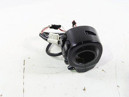 2016 Harley Touring FLTRX Road Glide Right Hand Control Switch 71500129C {{ shop.shopifyCountryName }} - Mototech271