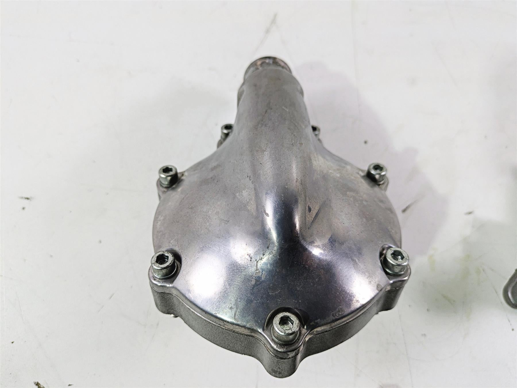2010 Harley VRSCF Muscle Rod Waterpump Water Pump Housing Set 26750-01KA {{ shop.shopifyCountryName }} - Mototech271