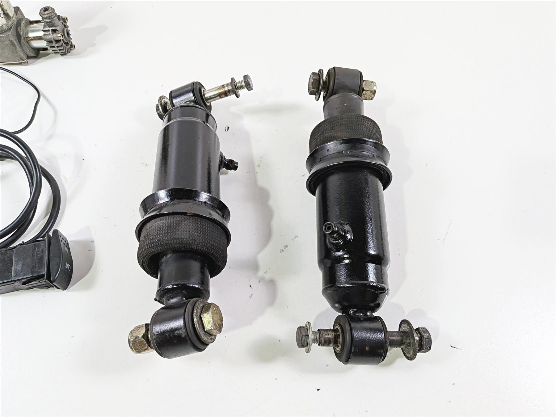 1993 Harley Touring FLHTCU Electra Glide Air Ride System - Brand Unknown {{ shop.shopifyCountryName }} - Mototech271