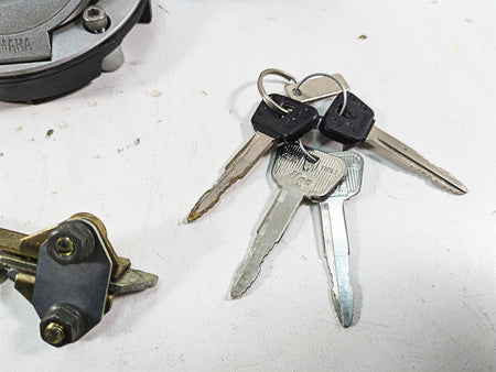 2002 Yamaha FZ1 FZS1000 Fazer Ignition Switch Key Lock Set 5LV-82501-10-00 {{ shop.shopifyCountryName }} - Mototech271