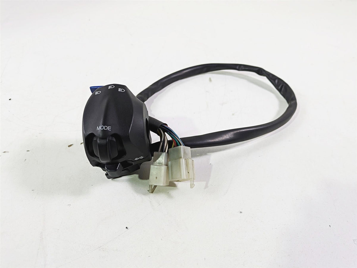 2016 Moto Guzzi Stelvio 1200 8V NTX Left Hand Turn Signal Control Switch 886229 {{ shop.shopifyCountryName }} - Mototech271
