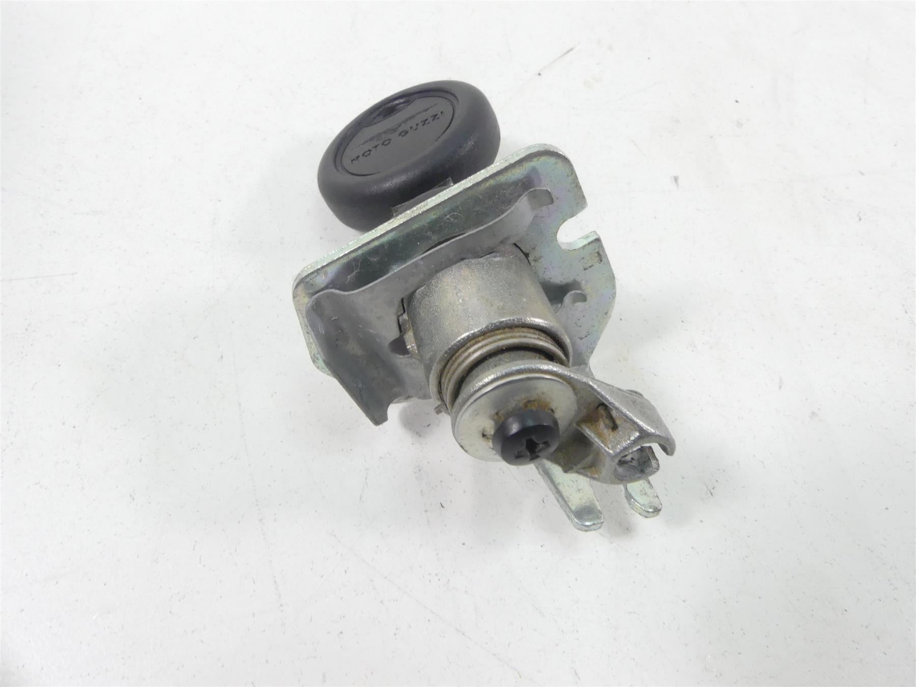 2019 Moto Guzzi V7 III Stone 750 Ignition Switch Gas Lid Seat Key Lock 2B003493 {{ shop.shopifyCountryName }} - Mototech271