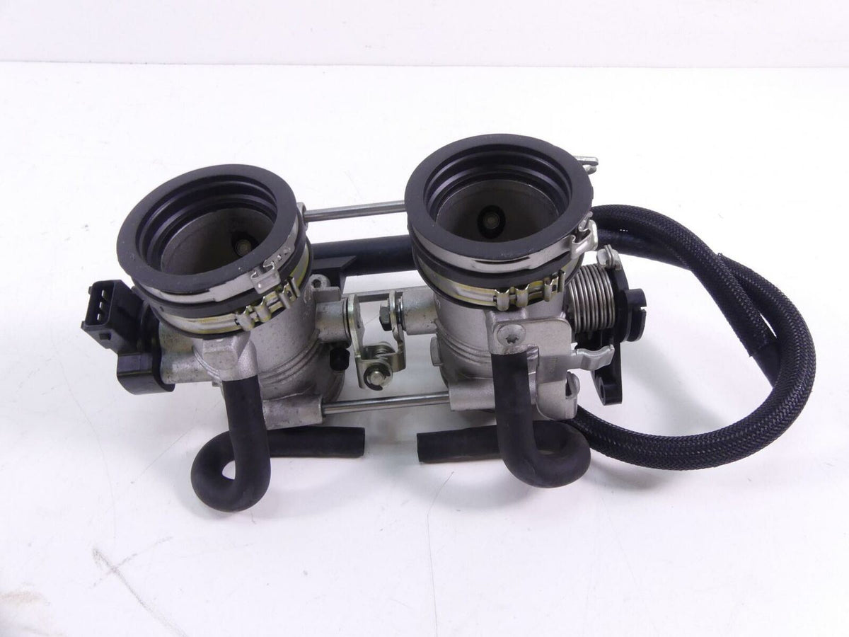 2014 BMW F800 GS K72 Throttle Body Fuel Injection Set 13548520781 {{ shop.shopifyCountryName }} - Mototech271