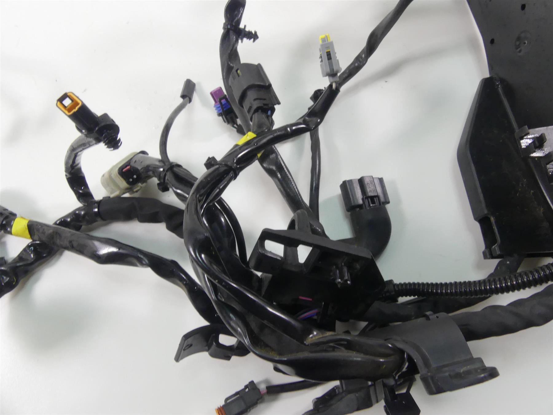 2016 Harley Touring FLHTP Electra Glide Main Wiring Harness Abs 69201318A {{ shop.shopifyCountryName }} - Mototech271
