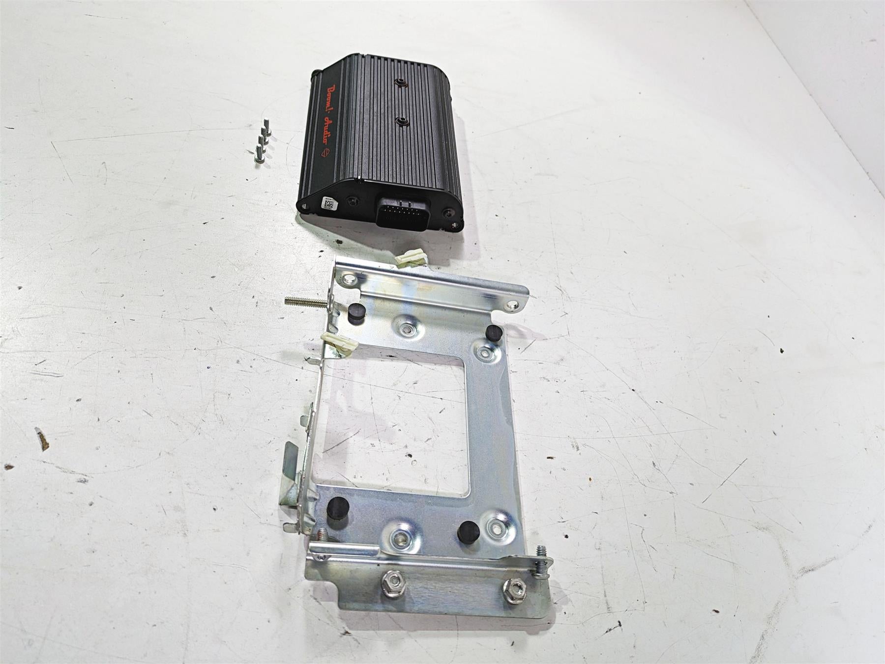 2015 Harley Touring FLHXS Street Glide Boom Audio Stage II Amplifier 76000277A {{ shop.shopifyCountryName }} - Mototech271