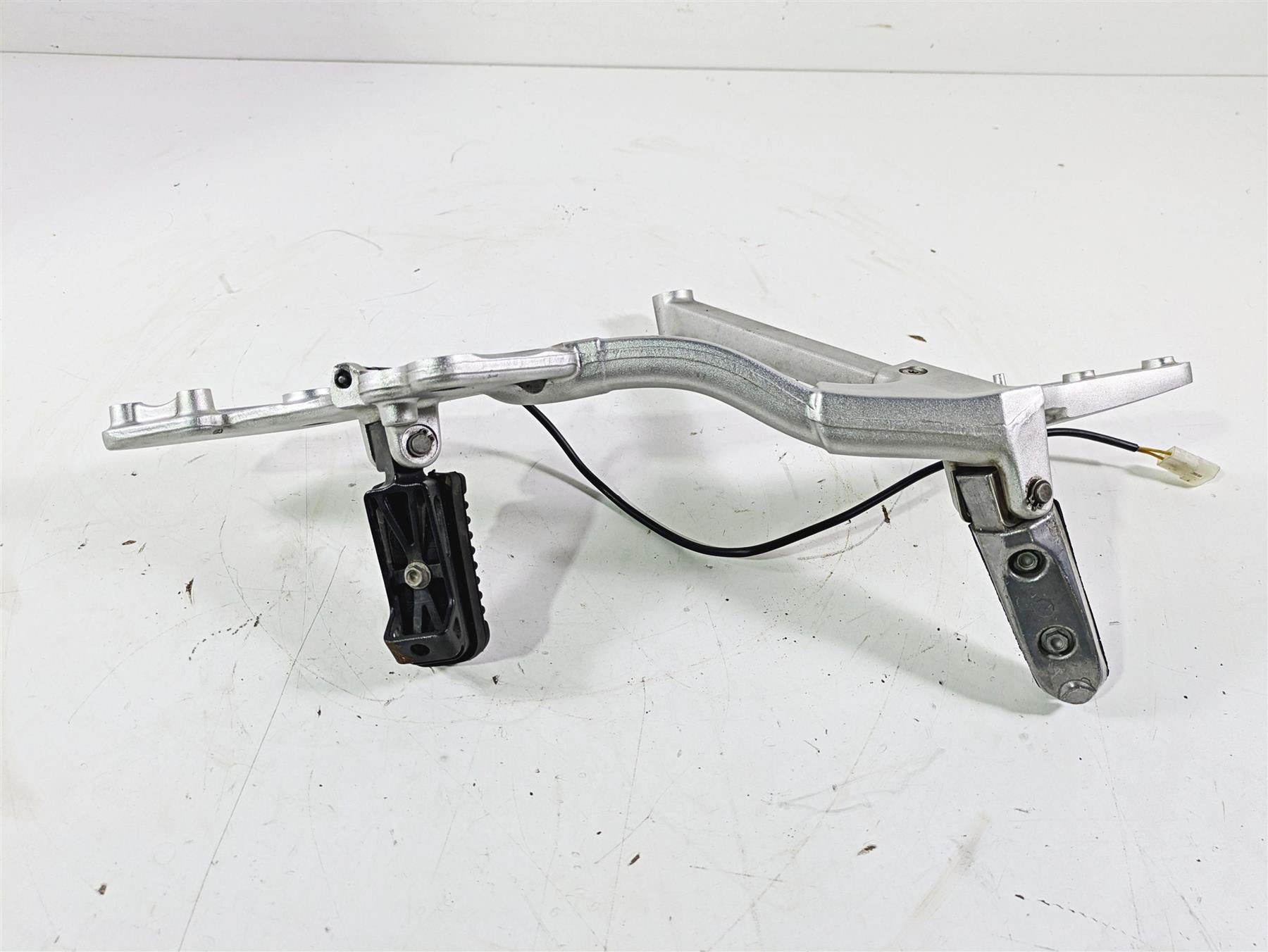 2016 Moto Guzzi Stelvio 1200 8V NTX Right Foot Peg Foot Rest + Mount Set 886987 {{ shop.shopifyCountryName }} - Mototech271