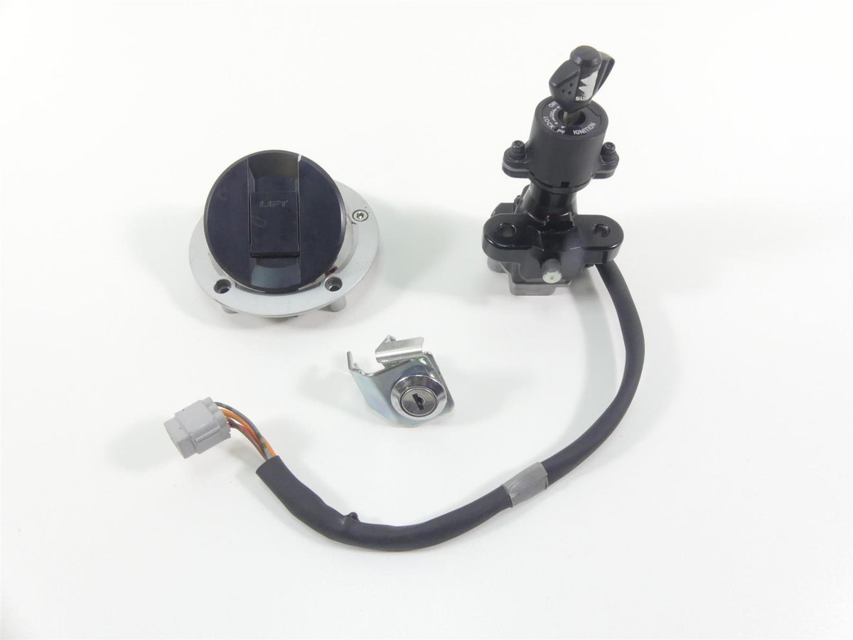 2022 Suzuki GSXR750 Ignition Switch Key Lock Fuel Tank Cap Set 37101-40822 {{ shop.shopifyCountryName }} - Mototech271