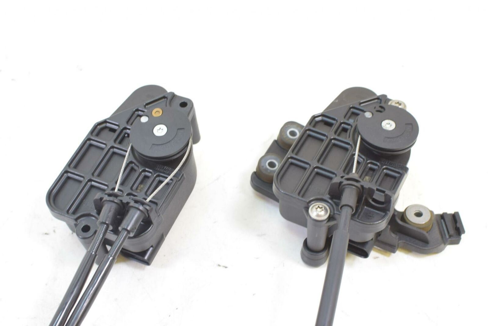 2014 BMW S1000 RR K46 Exhaust Flap Servo Motor Actuator Set 18307718135 {{ shop.shopifyCountryName }} - Mototech271