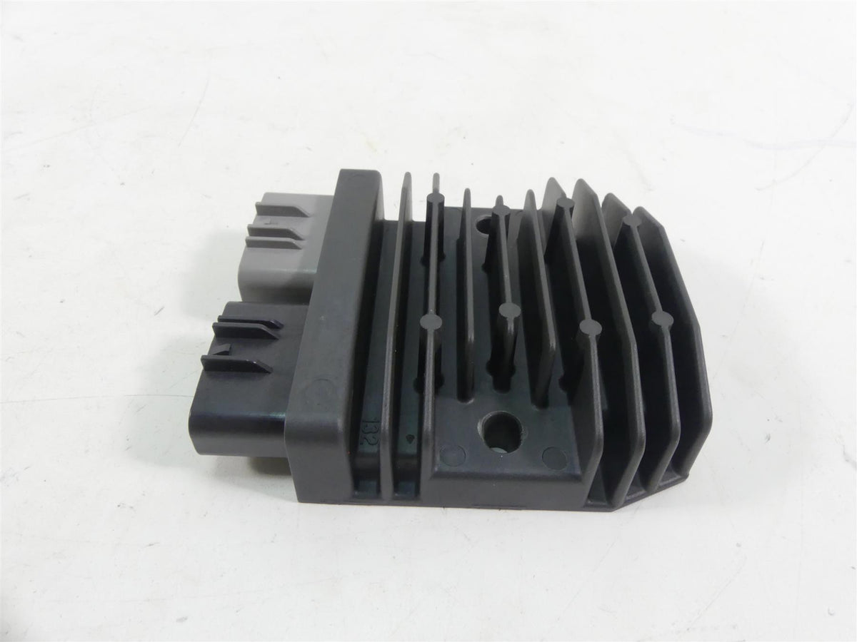 2020 Ducati Panigale V2 Rectifier Voltage Regulator 54040301B FH020AA {{ shop.shopifyCountryName }} - Mototech271