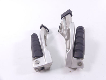 2008 BMW R1200R K27 Rear Passenger Pillion Footpeg Set 46717688780 46717693113 {{ shop.shopifyCountryName }} - Mototech271