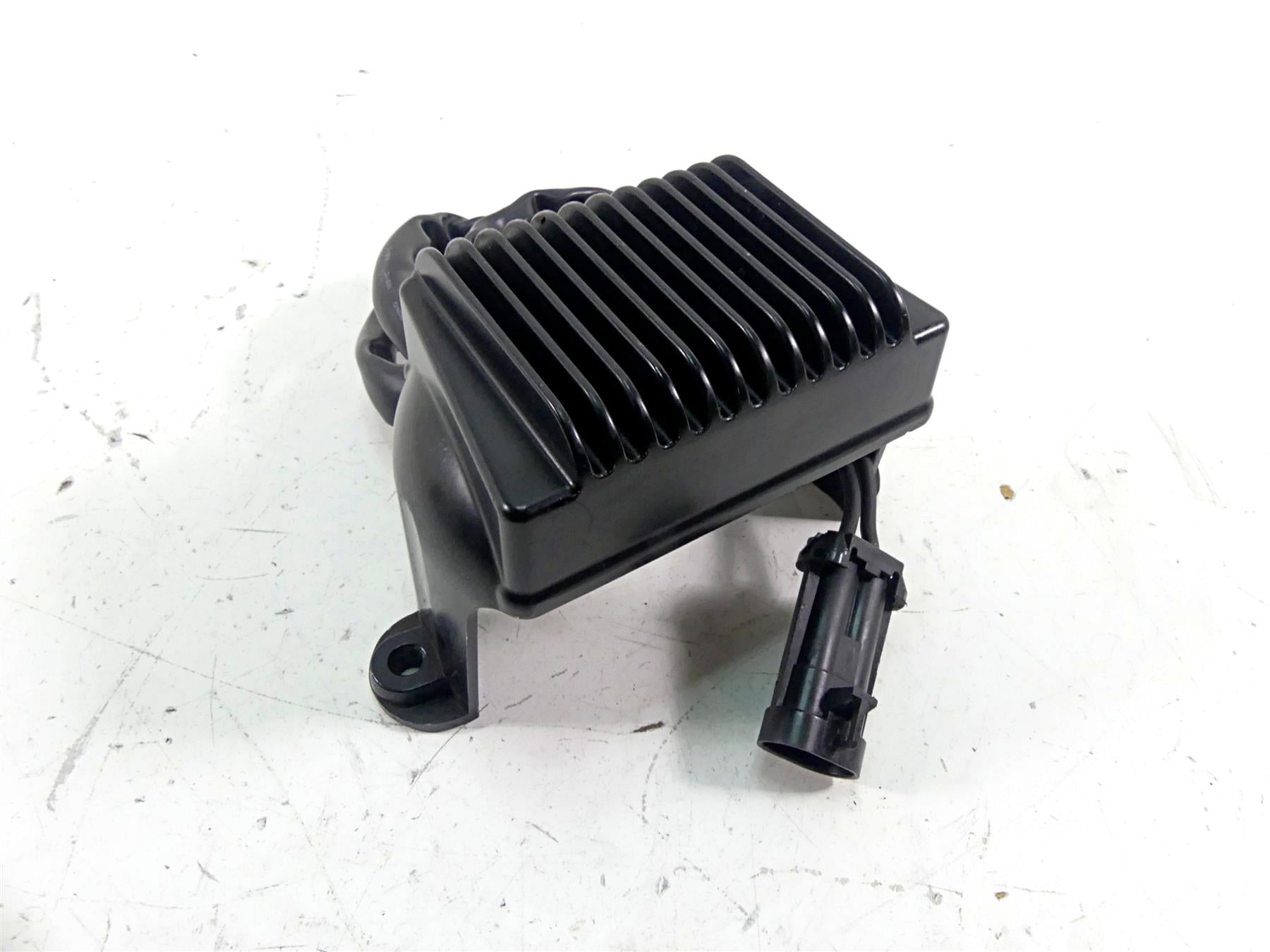 2002 Harley Touring FLHTC Electra Glide Rectifier Voltage Regulator 74505-02 {{ shop.shopifyCountryName }} - Mototech271