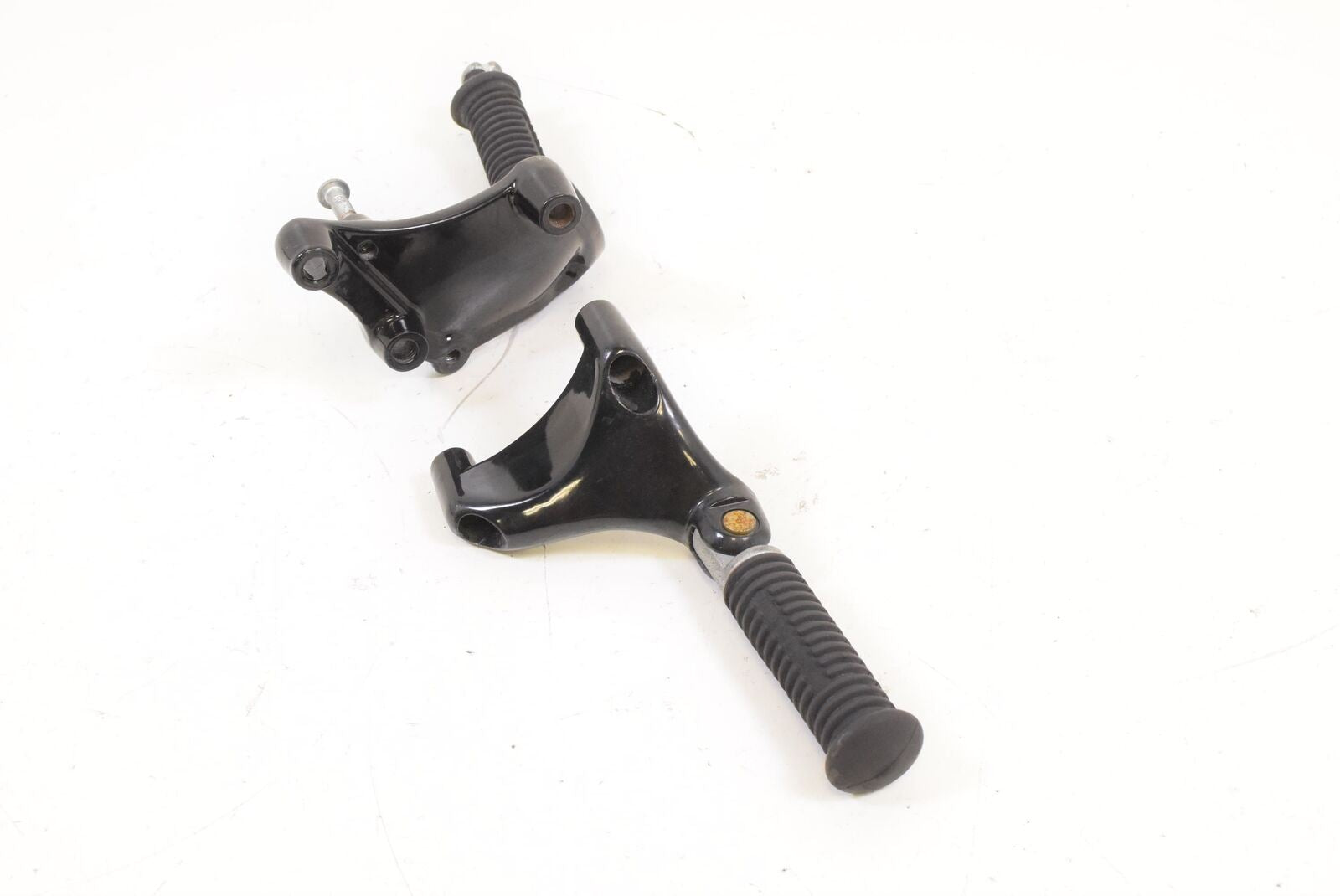 2015 Harley Sportster XL1200 V SEVENTY-TWO Rear Passenger Footpeg Set {{ shop.shopifyCountryName }} - Mototech271