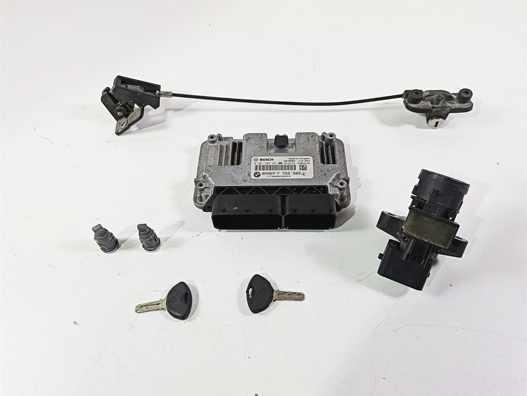 2009 BMW R1200RT K26 Cdi Ecu Ignition Switch Keys Set - Read 13618521661 7722565 | Mototech271