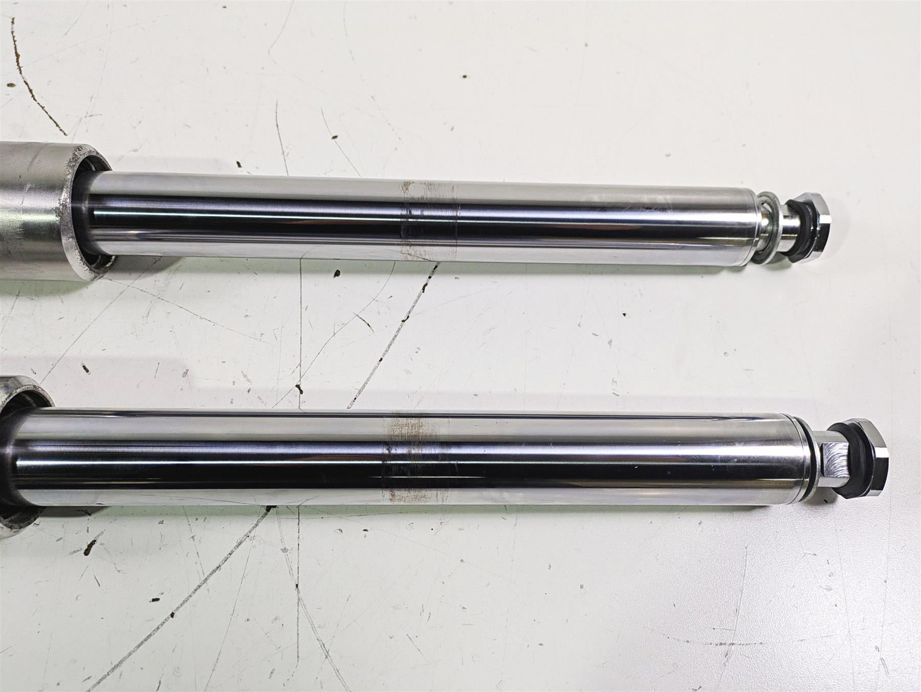 2016 Harley FLSTC Softail Heritage Showa Front Fork Leg Set 45915-08A 45916-07A {{ shop.shopifyCountryName }} - Mototech271