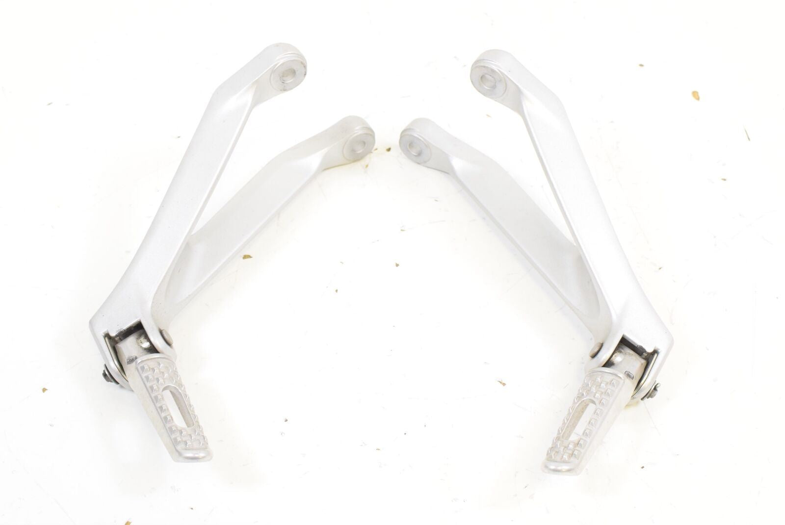 2014 Honda CBR1000RR CBR1000 Rear Passenger Footpeg Foot Ped SET 50760-MFL-D20 {{ shop.shopifyCountryName }} - Mototech271