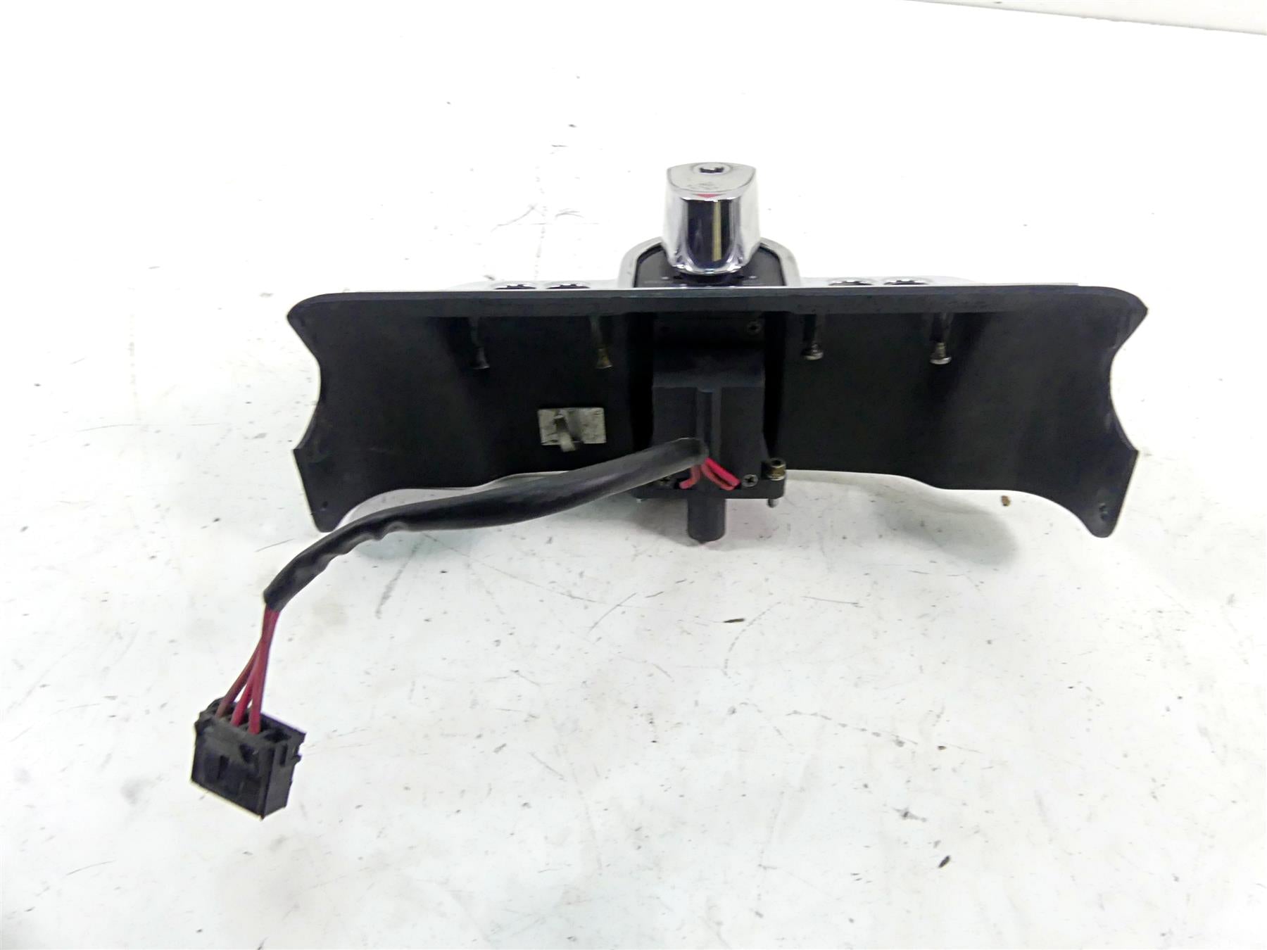 2002 Harley Touring FLHTC Electra Glide Ignition Switch & Cover - VIN 71526-93B {{ shop.shopifyCountryName }} - Mototech271