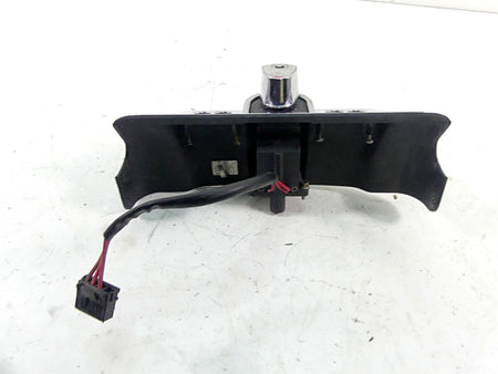 2002 Harley Touring FLHTC Electra Glide Ignition Switch & Cover - VIN 71526-93B {{ shop.shopifyCountryName }} - Mototech271