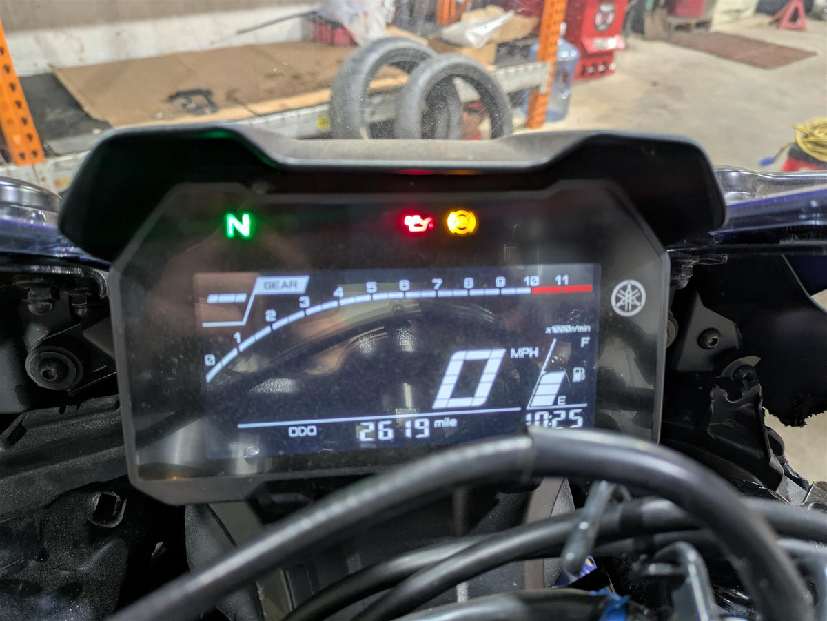 2025 Yamaha YZF R7 Speedometer Instrument Gauge 2K BEB-83500-01-00 {{ shop.shopifyCountryName }} - Mototech271