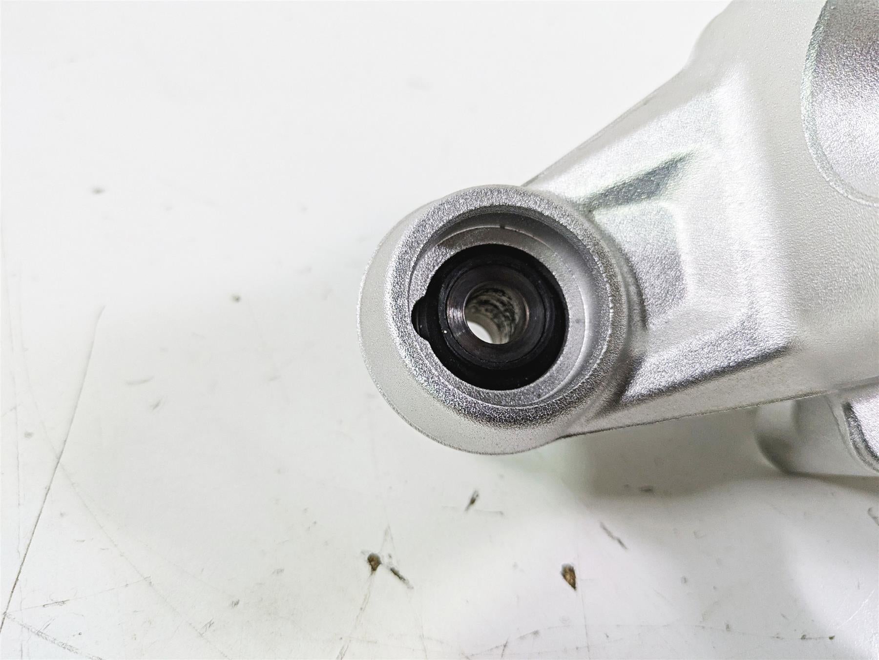 2018 BMW R1200GS GSW K50 Upper Triple Tree Steering Clamp 31428555849 {{ shop.shopifyCountryName }} - Mototech271