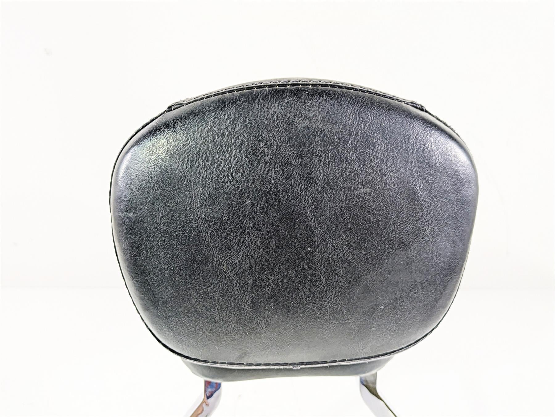 2004 Harley FLSTCI Softail Heritage Passenger Backrest Sissy Bar 52731-00 {{ shop.shopifyCountryName }} - Mototech271