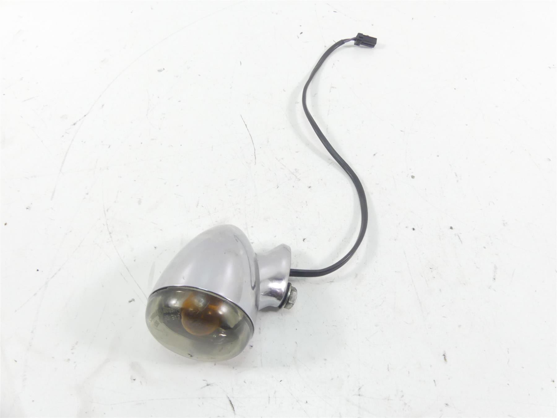 2004 Harley Softail FXSTD SE CVO Deuce Rear Right Blinker Turn Signal 69196-03 | Mototech271