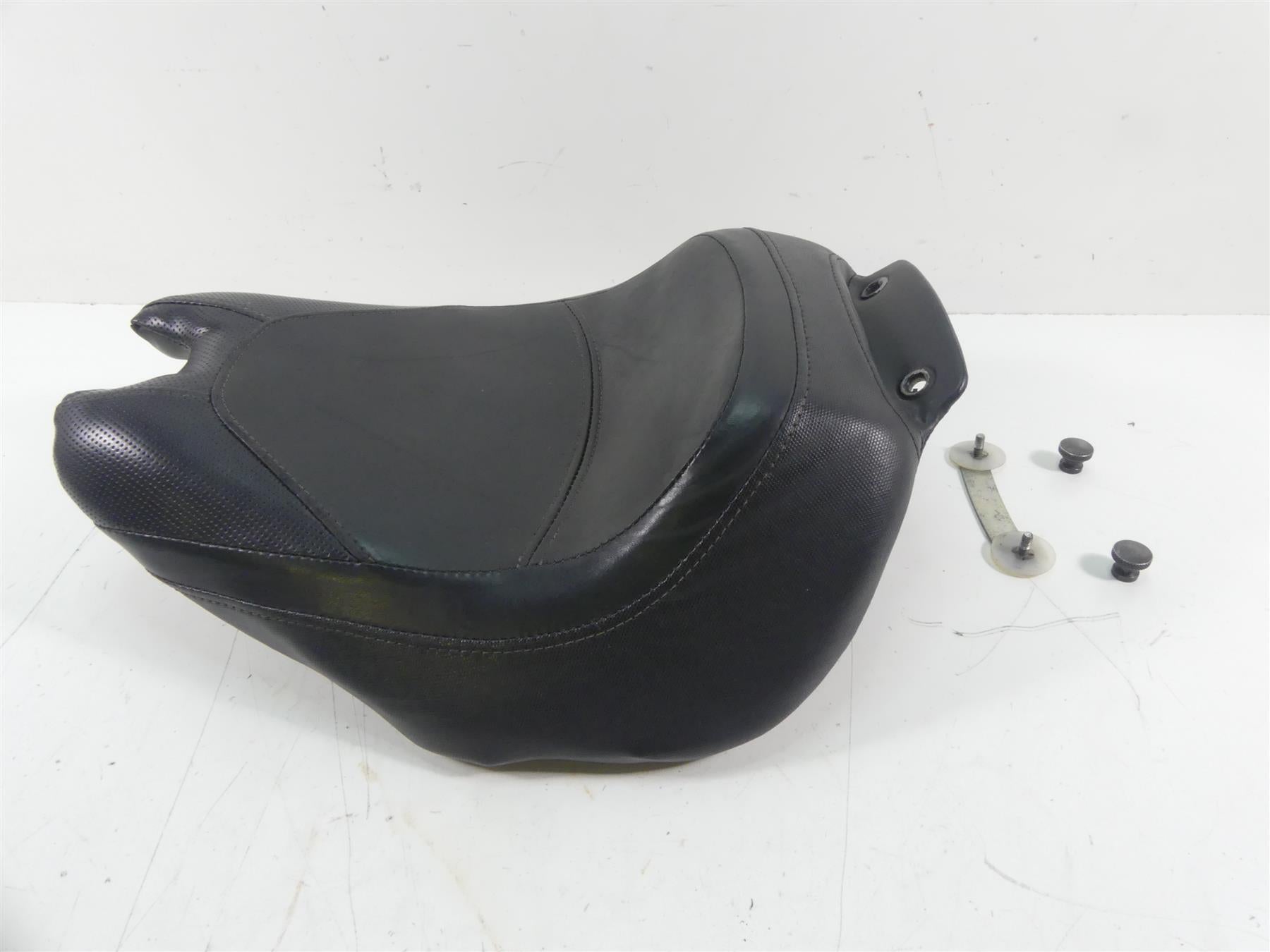 2017 Harley FXSE CVO Pro Street Breakout Front Rider Seat Saddle 52000239 | Mototech271