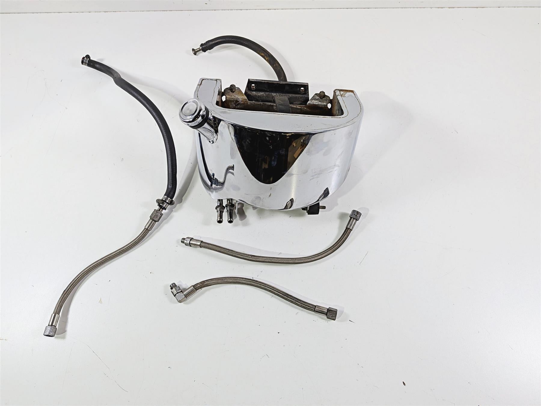 1996 Harley FLSTC Softail Heritage Oil Tank Reservoir & All Lines 62498-91 {{ shop.shopifyCountryName }} - Mototech271